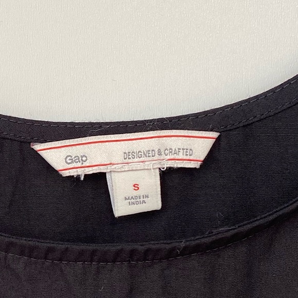 GAP Small Laser Cut Out Tank Top Shell Layer Sleeveless Cotton Blend Black - Picture 2 of 4